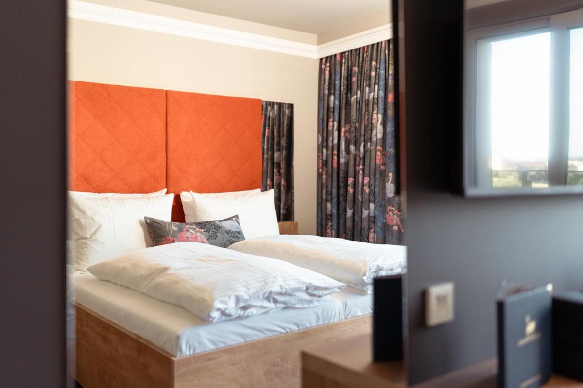 Hotel Am Schwanenhaus ドレスデン エクステリア 写真